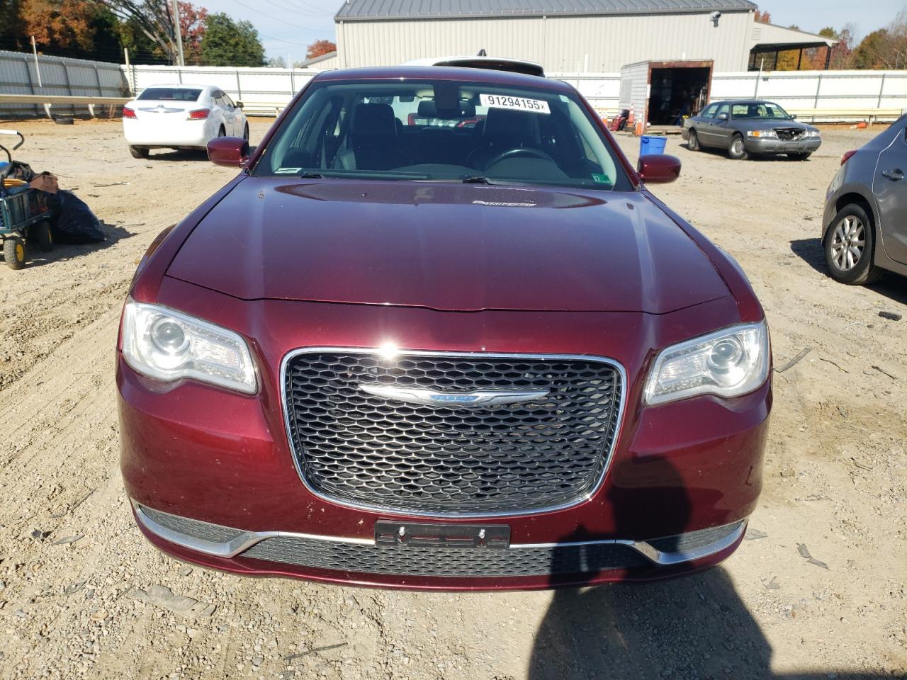 2016 Chrysler 300 Limited - Image 5