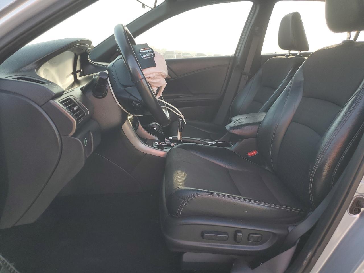 2017 Honda Accord Sport - Image 7