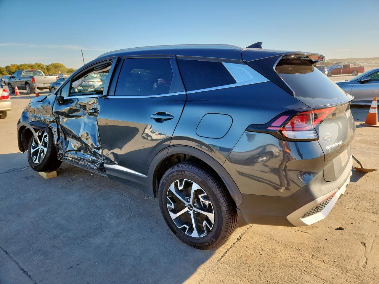 2023 Kia Sportage Ex - Фото 2