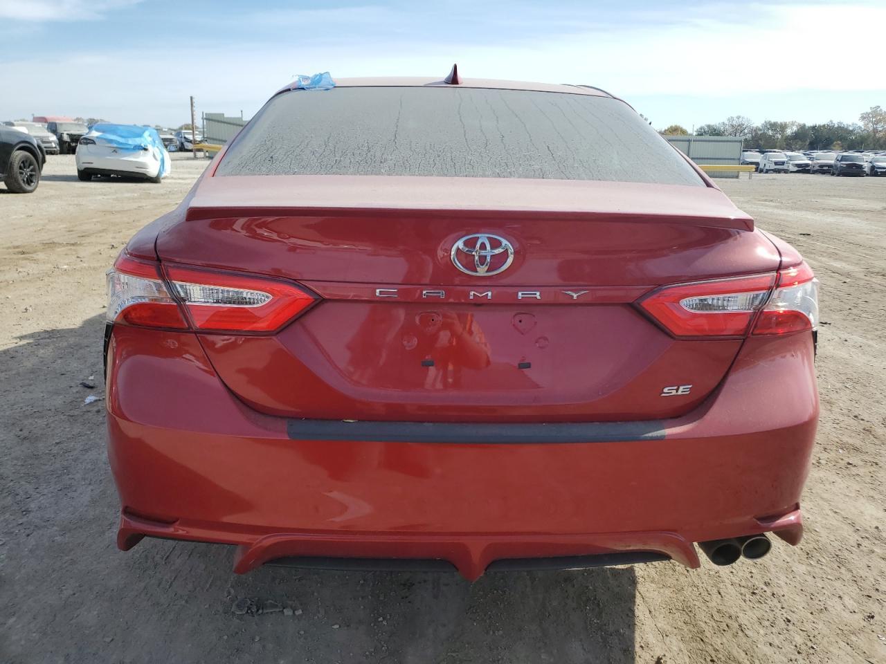 2020 Toyota Camry Se - Фото 6