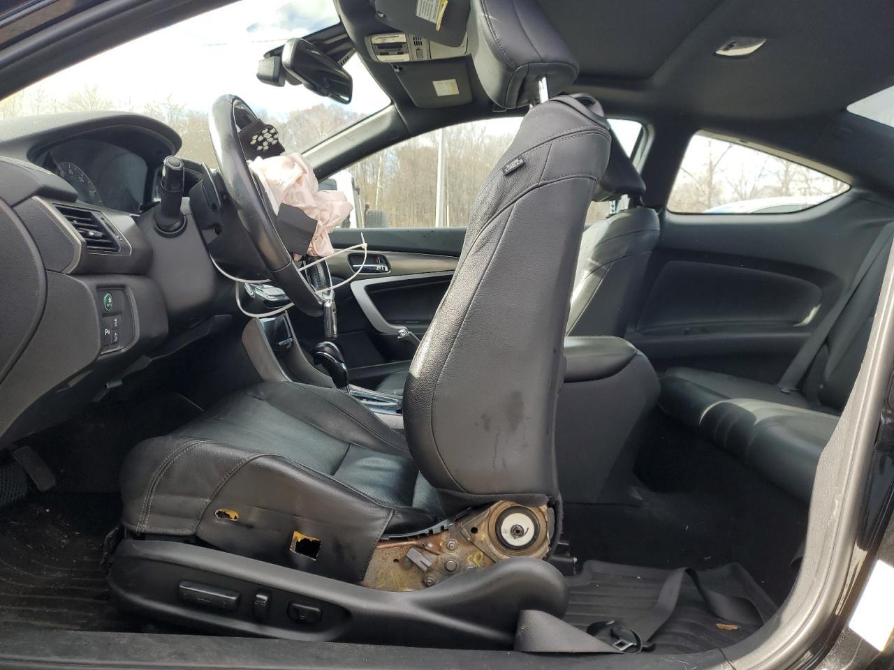 2016 Honda Accord Touring - Image 7