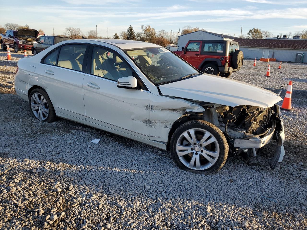 2011 Mercedes-Benz C 300 4Matic - Image 4