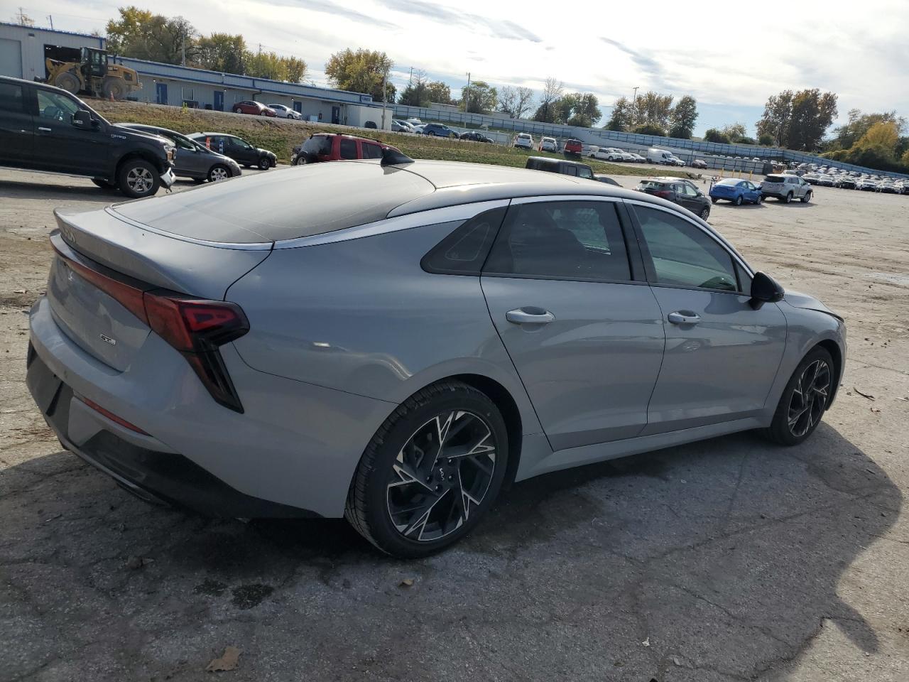 2025 Kia K5 Gt Line - Фото 3