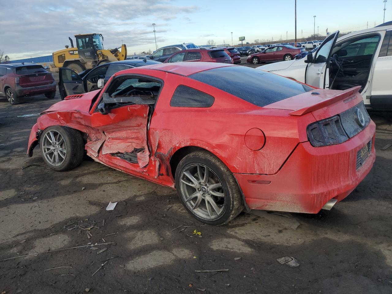 2014 Ford Mustang Gt - Фото 2