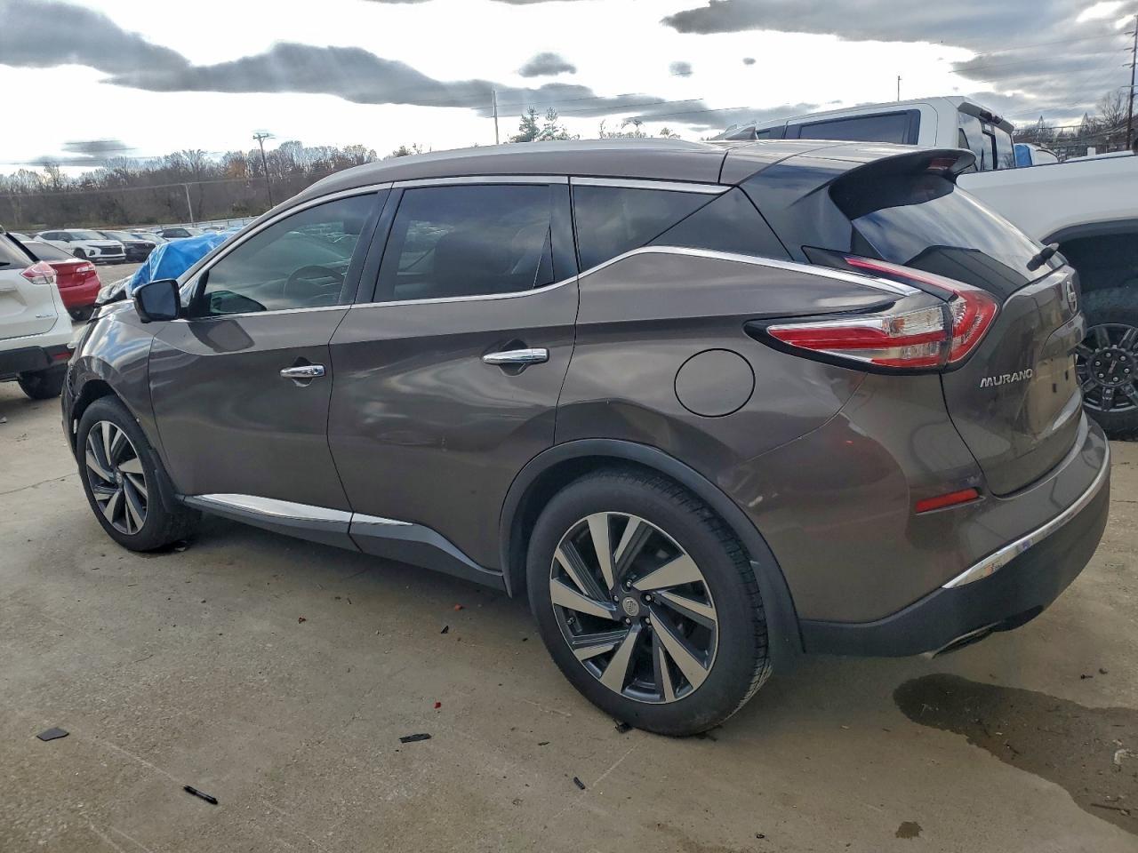 2015 Niss Murano S - Image 2