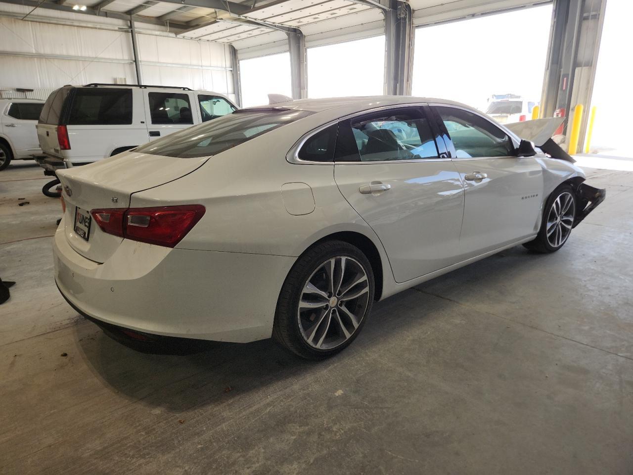 2023 Chevrolet Malibu Lt - Фото 3