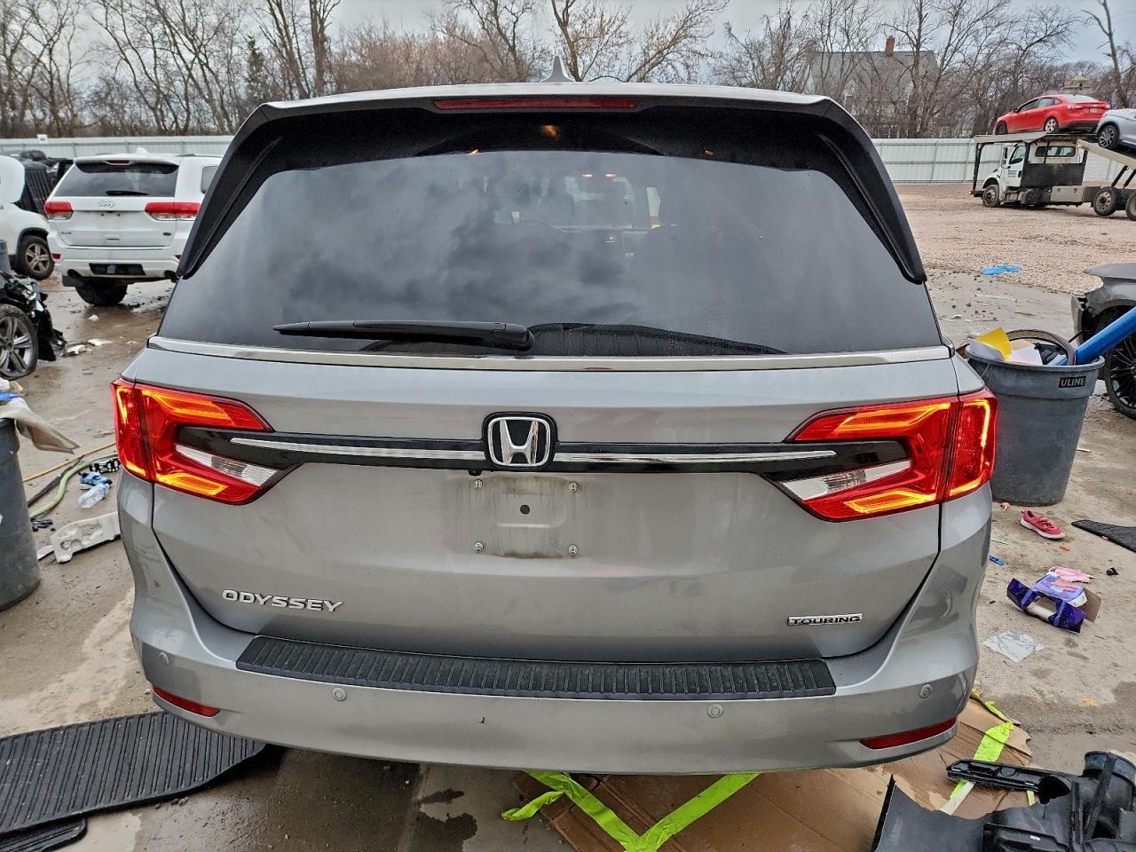 2023 Honda Odyssey Touring - Фото 6