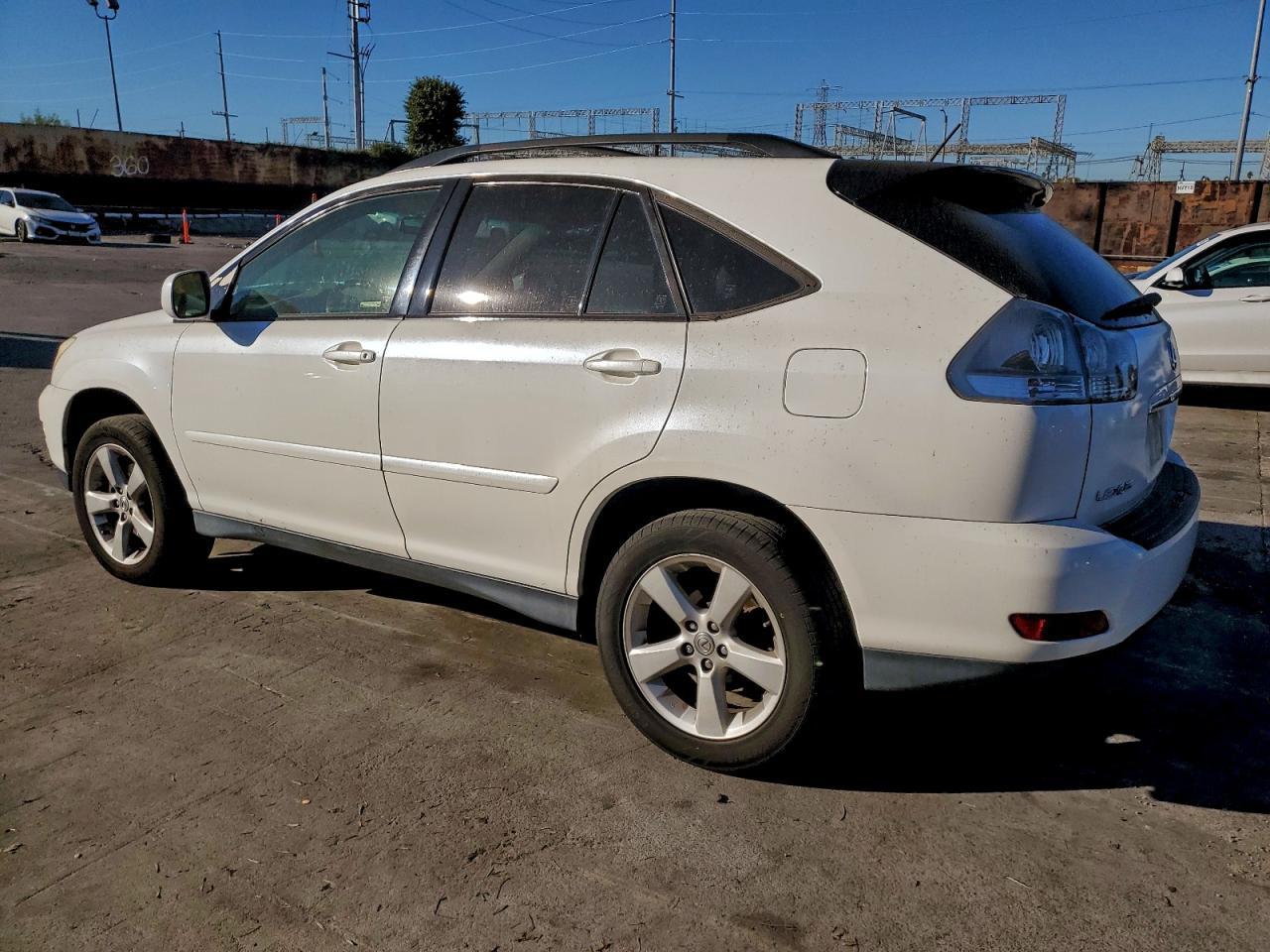 2004 Lexus Rx 330 - Image 2