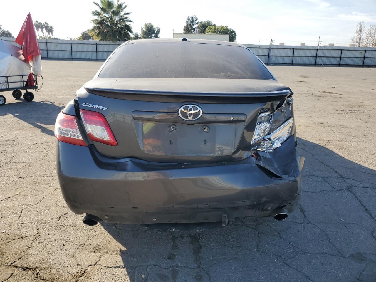 2011 Toyota Camry - Image 6