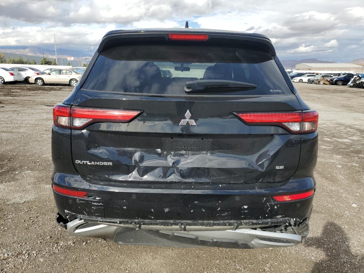 2022 Mitsubishi Outlander Se - Image 6