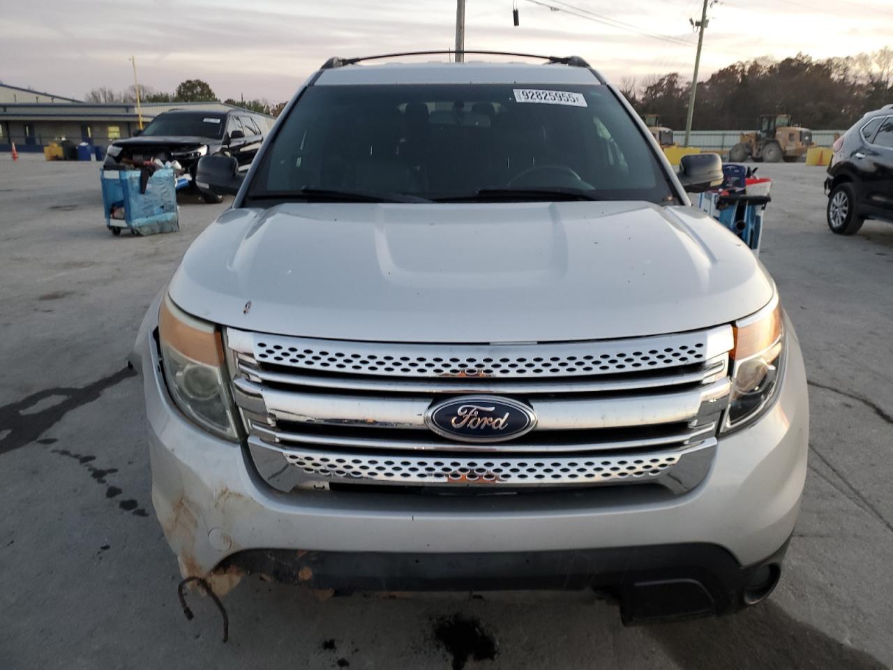 2011 Ford Explorer Xlt - Фото 5