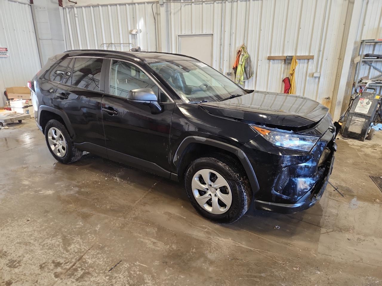 2021 Toyota Rav4 Le - Фото 4