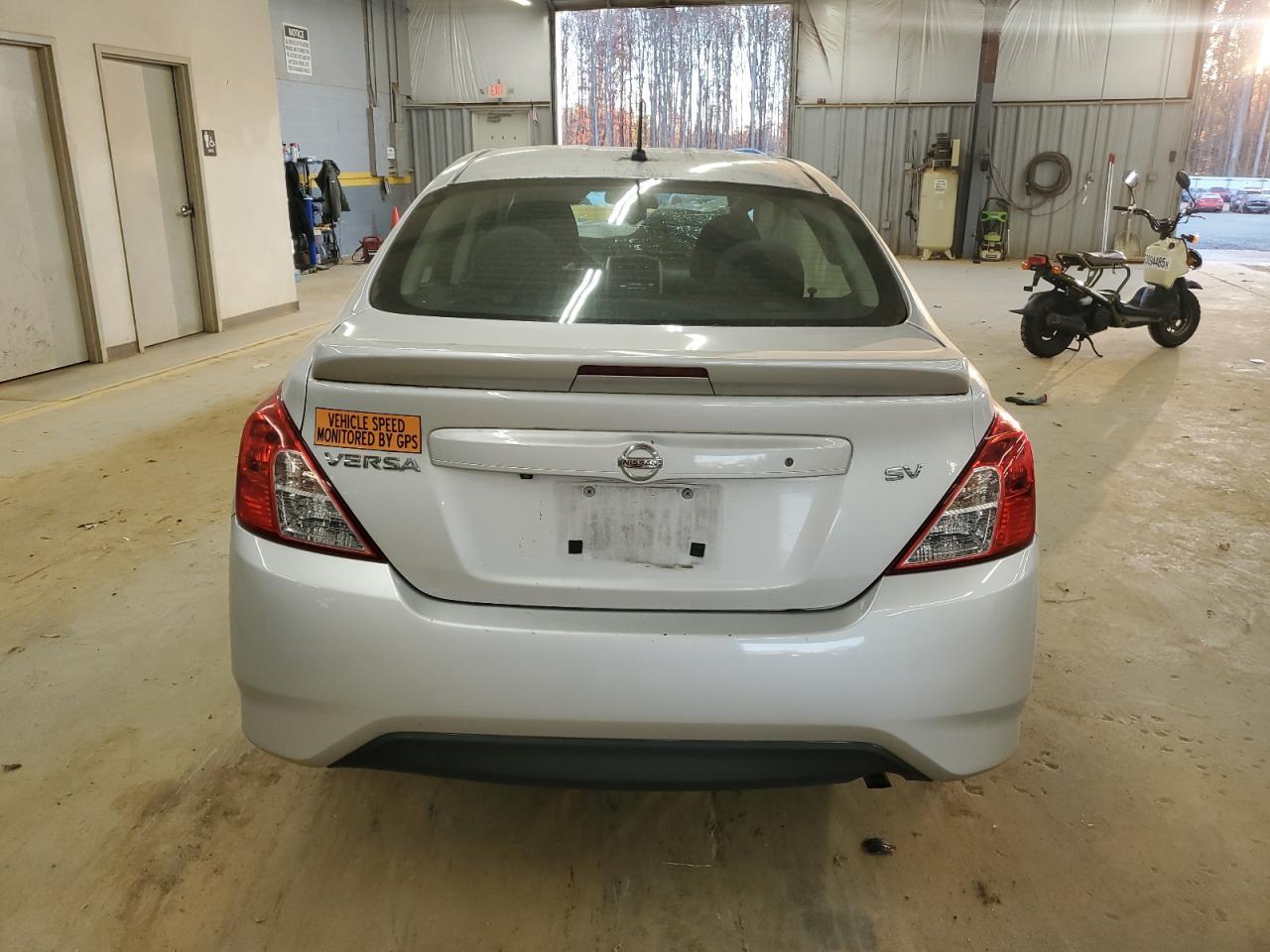 2019 Nissan Versa S - Фото 6