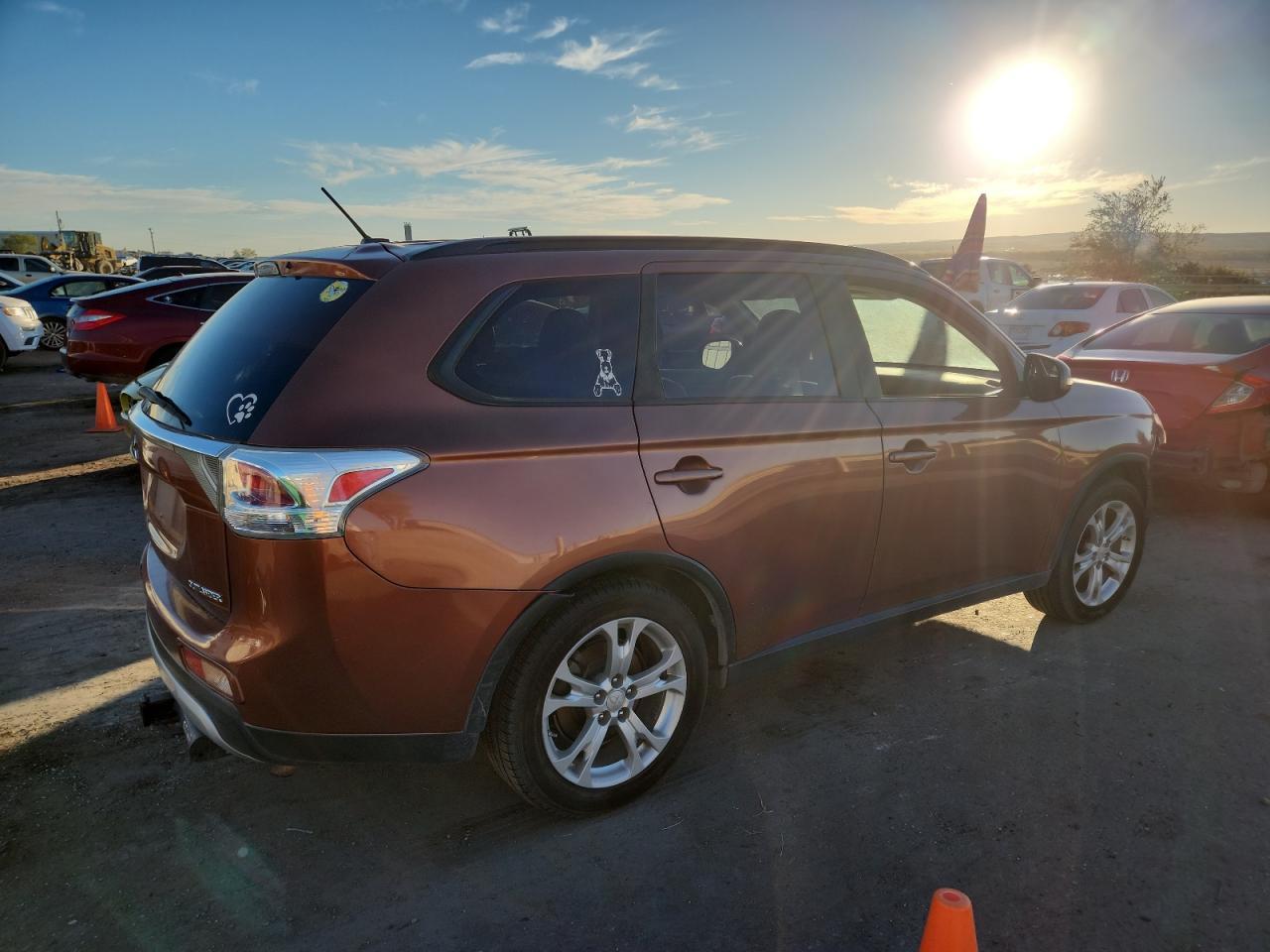 2015 Mitsubishi Outlander Se - Фото 3