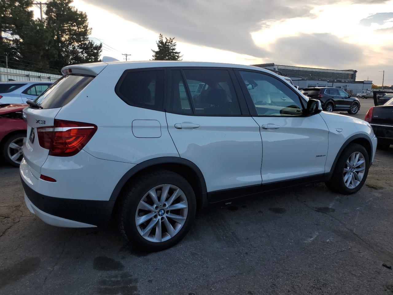 2013 BMW X3 xDrive28I - Фото 3