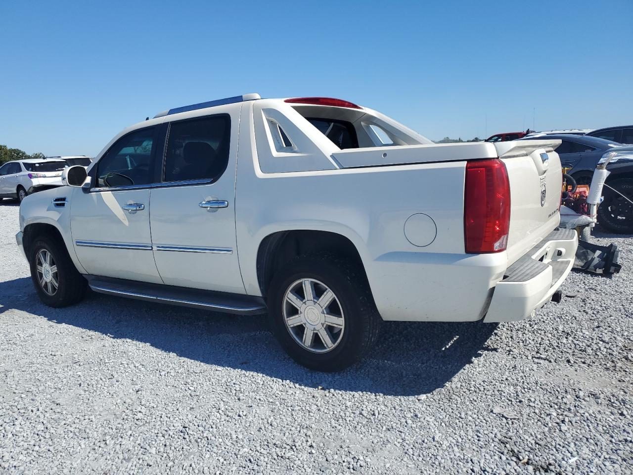 2007 Cadillac Escalade Ext - Image 2