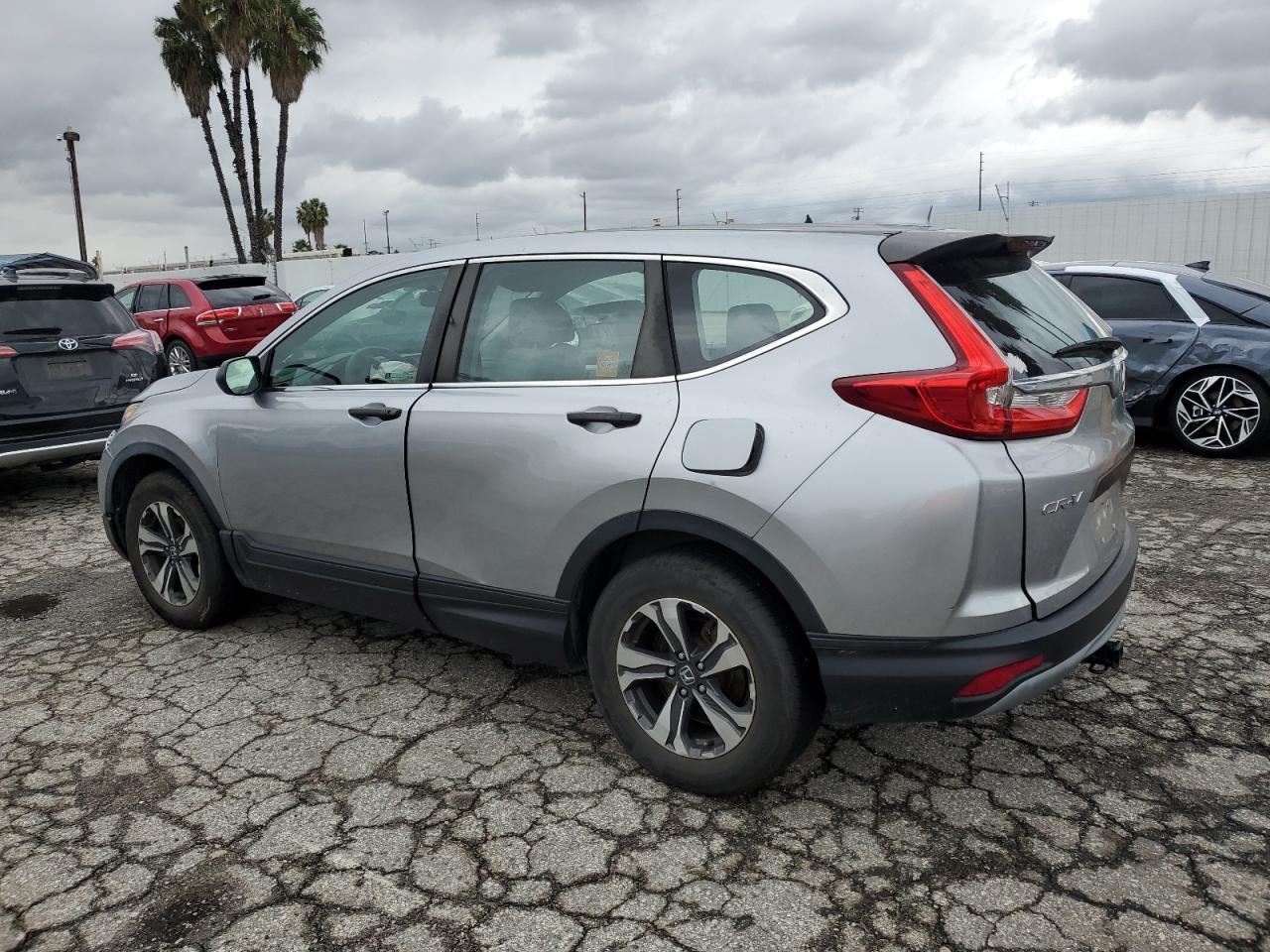 2018 Honda Cr-V Lx - Фото 2