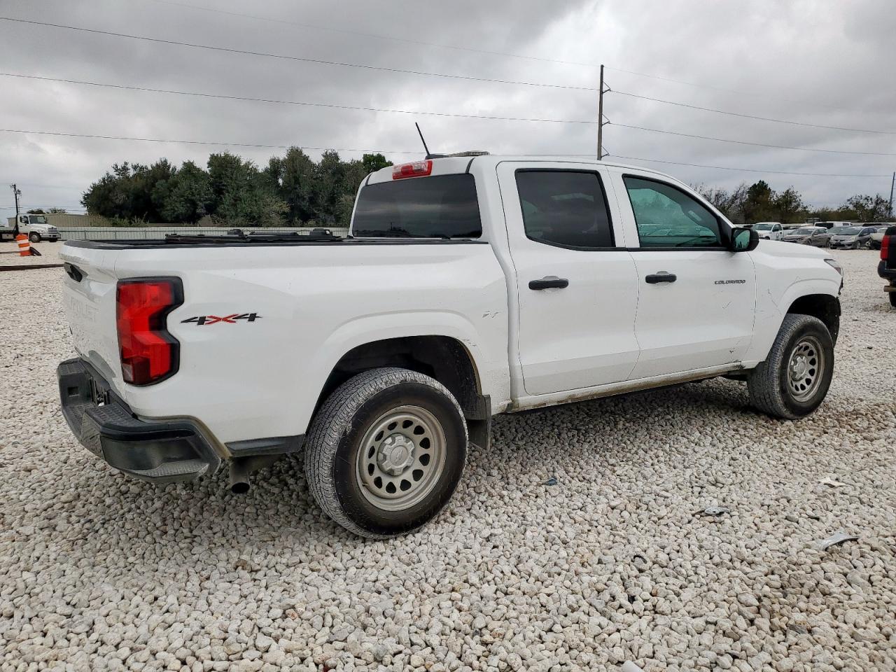 2024 Chevrolet Colorado - Фото 3