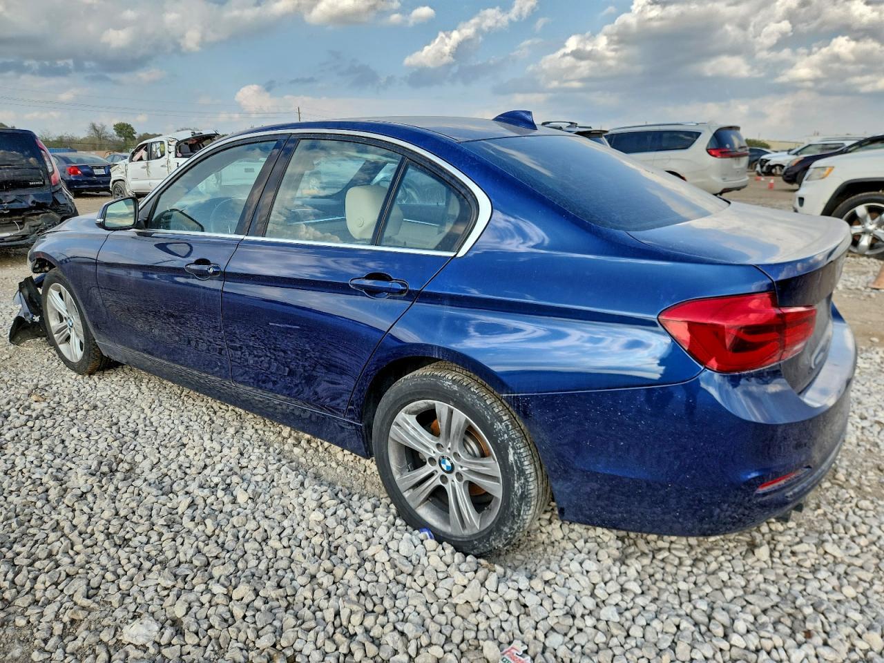 2018 BMW 330 I - Image 2