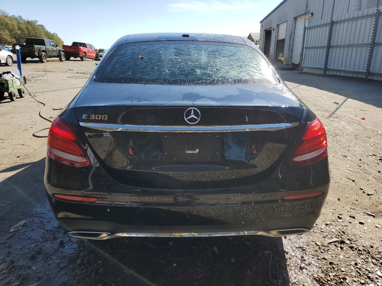 2017 Mercedes-Benz E 300 - Фото 6