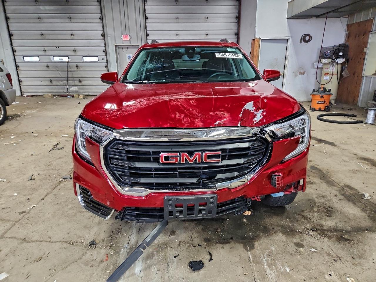 2024 GMC Terrain Sle - Image 5