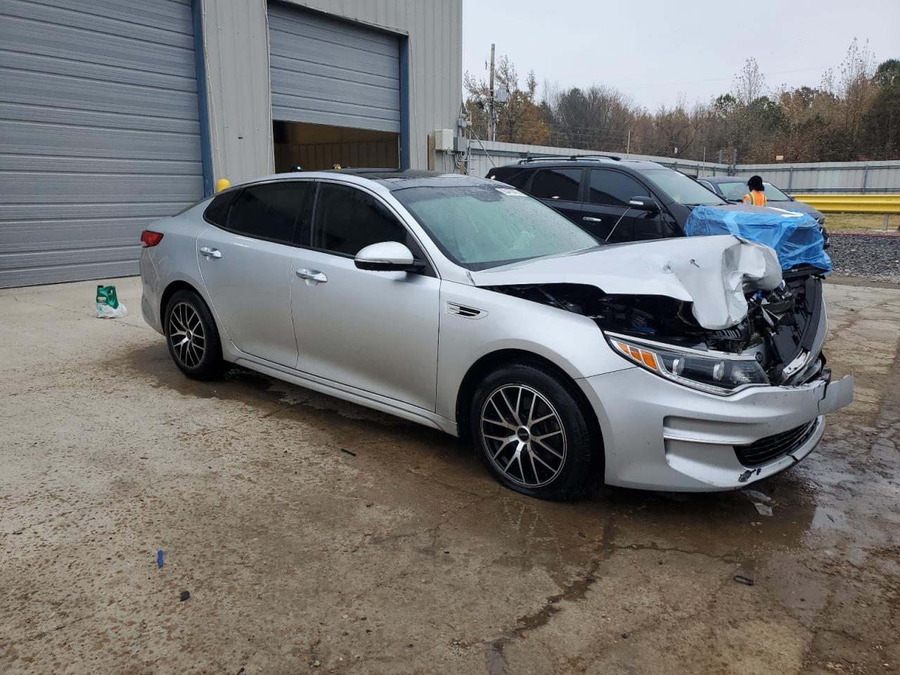 2017 Kia Optima Ex - Image 4