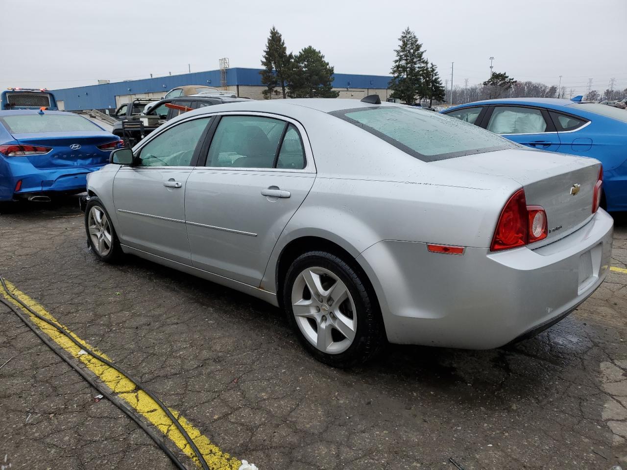 2012 Chevrolet Malibu Ls - Фото 2