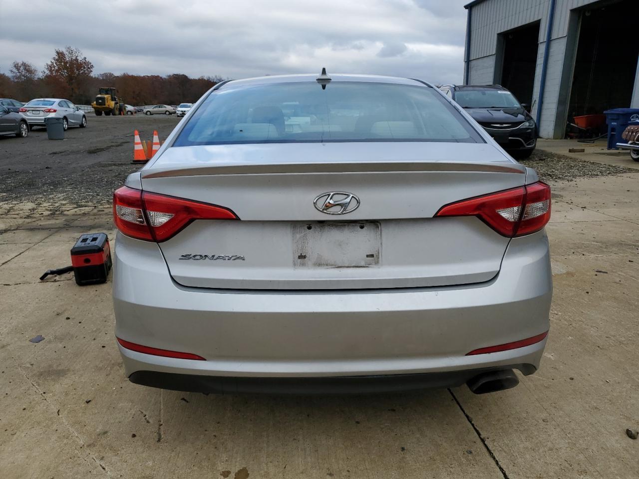2016 Hyundai Sonata Se - Image 6