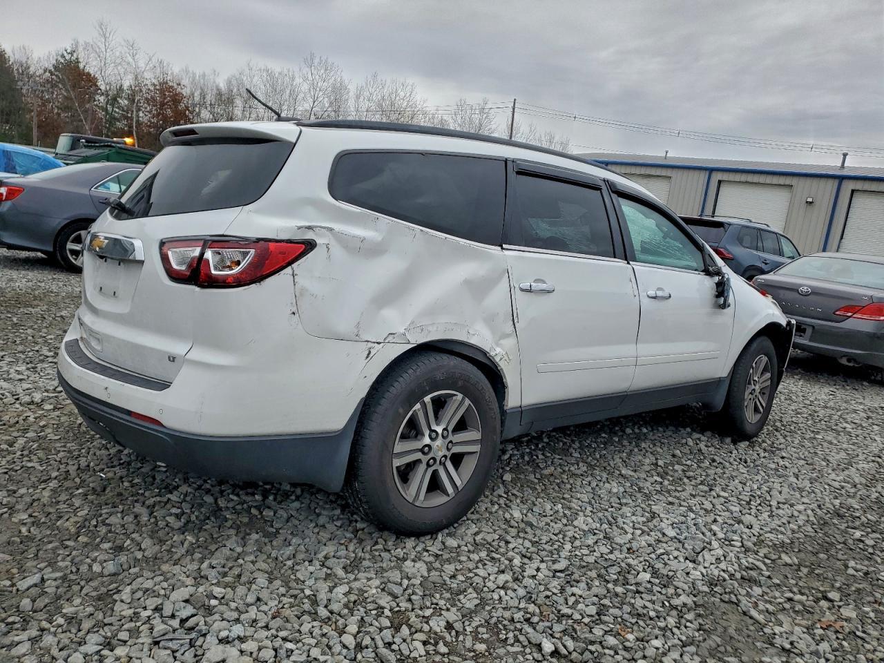 2017 Chevrolet Traverse Lt - Фото 3