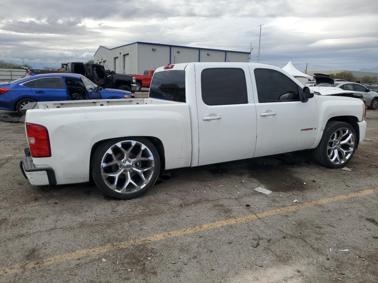 2007 Chevrolet Silverado C1500 Crew Cab - Фото 3