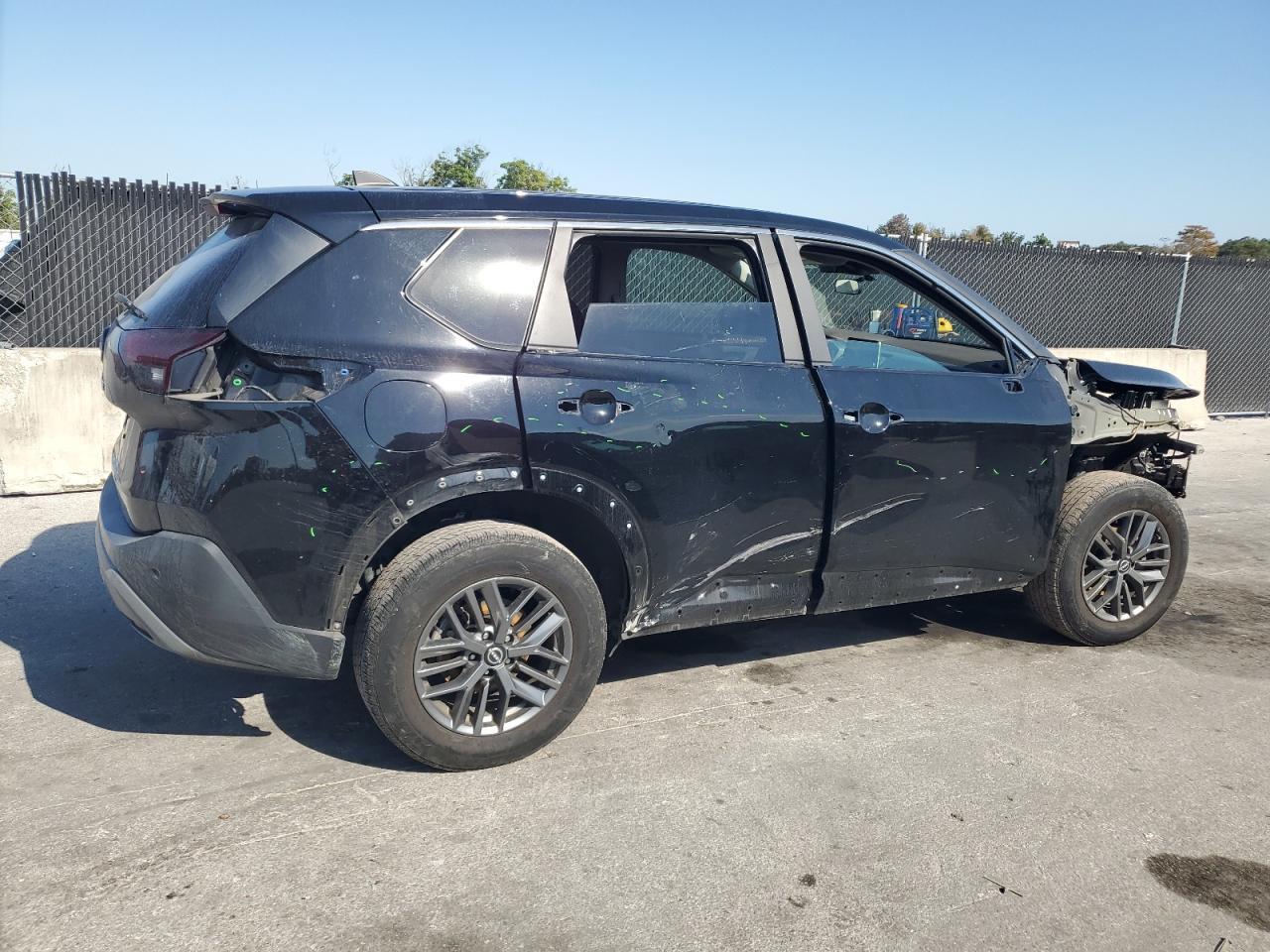 2023 Nissan Rogue S - Фото 3