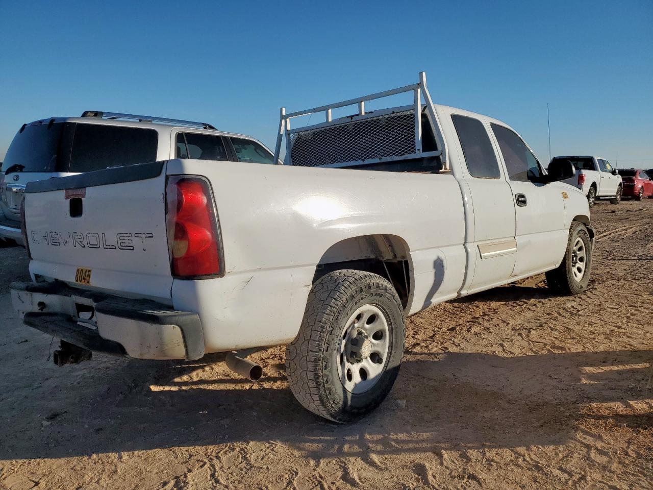 2006 Chev Silverado - Фото 3