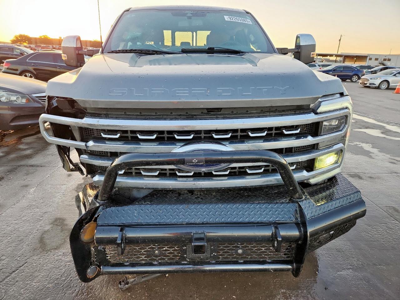 2024 Ford F350 Super Duty - Фото 5