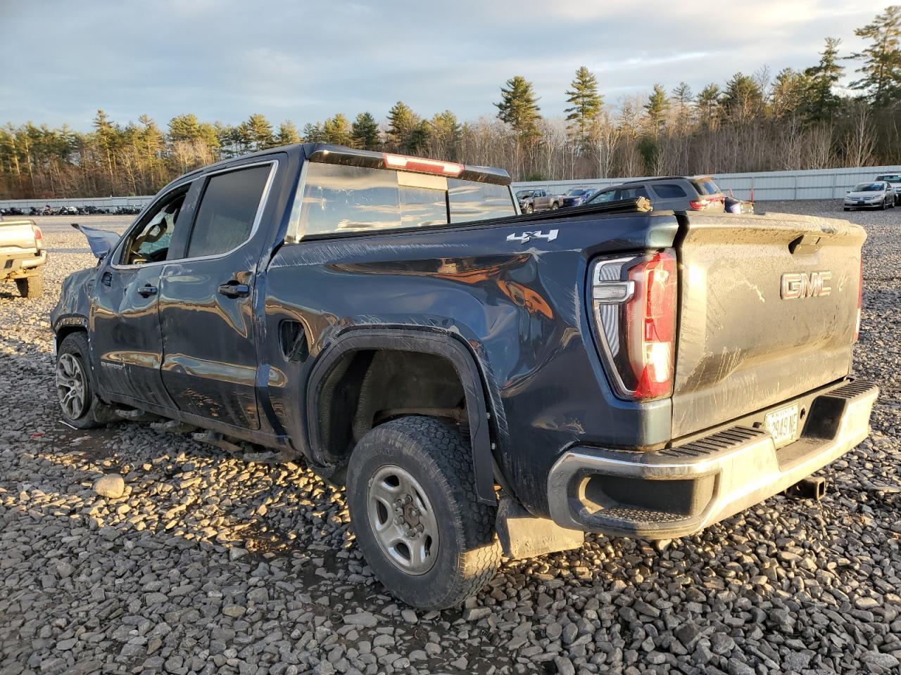 2020 GMC Sierra K1500 Sle - Image 2