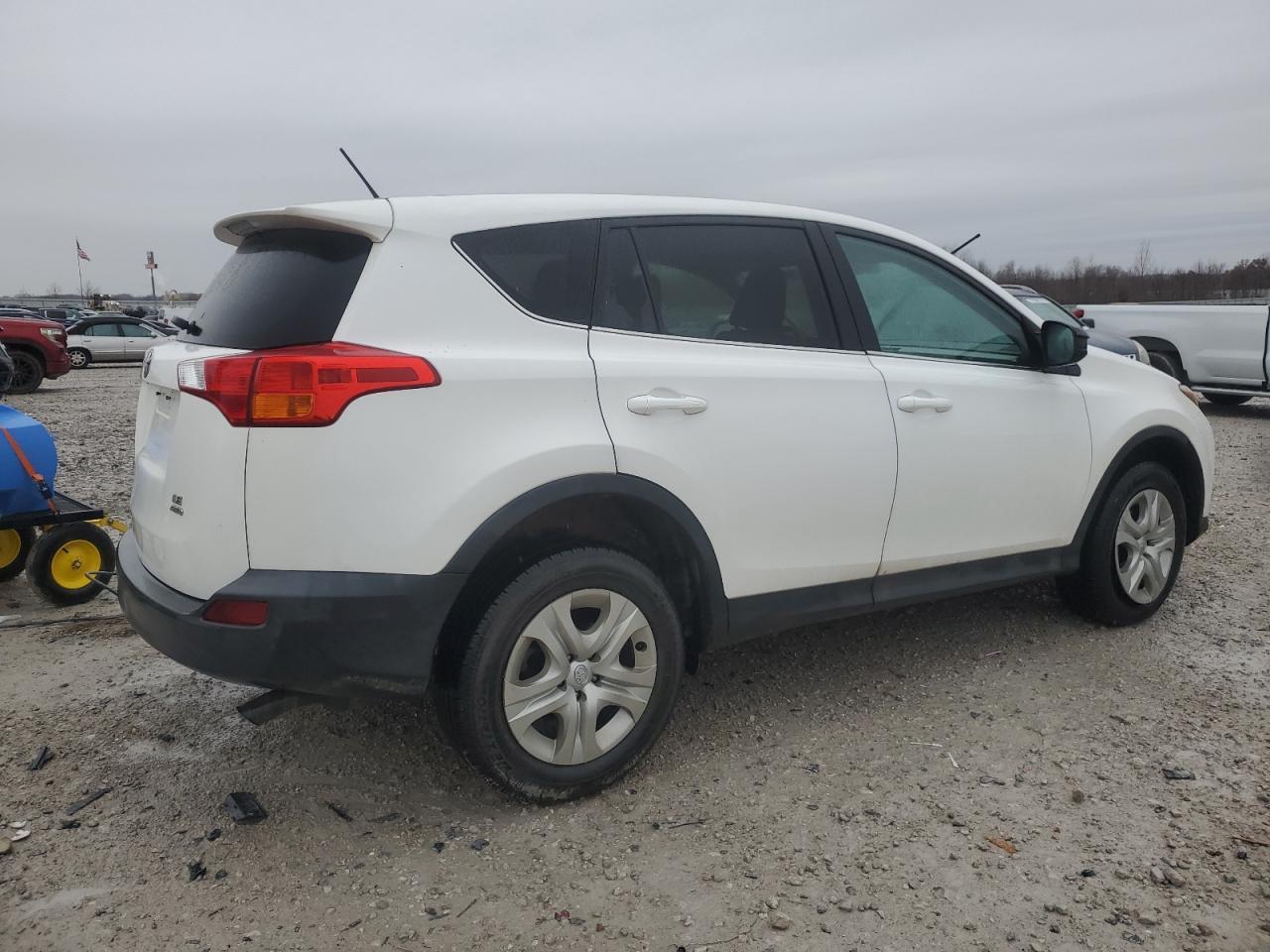 2015 Toyota Rav4 Le - Фото 3