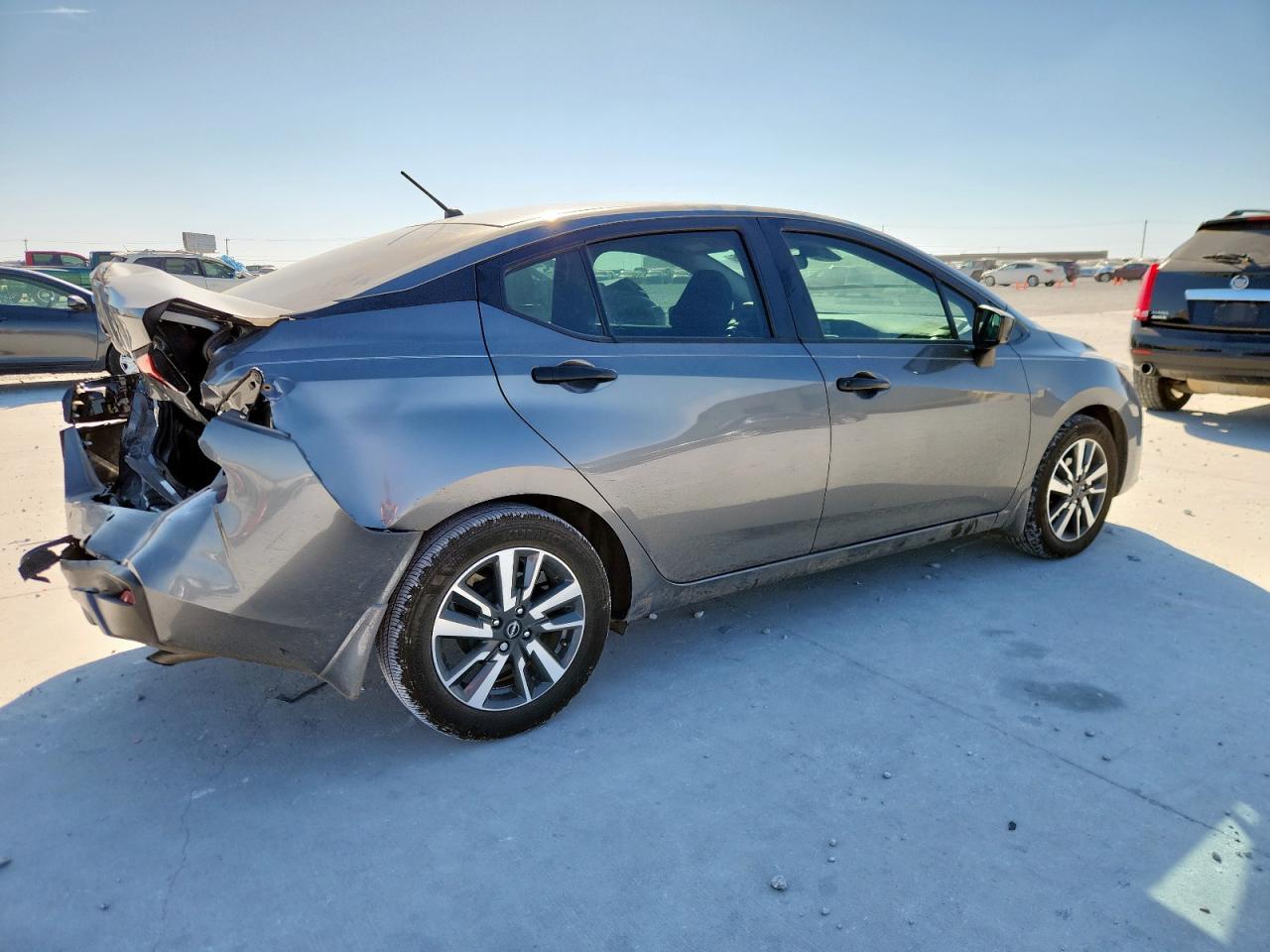 2025 Nissan Versa S - Фото 3