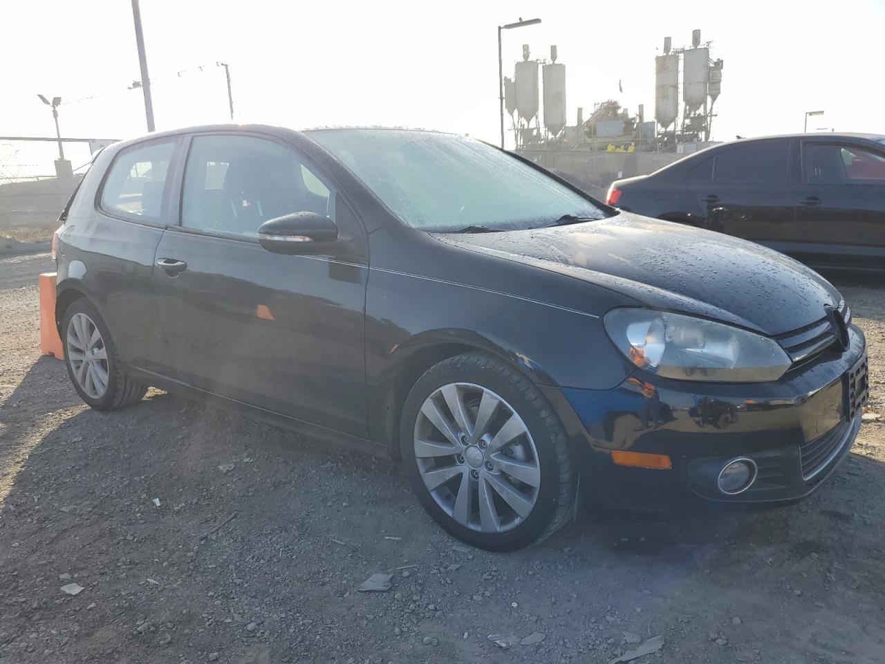 2012 Volkswagen Golf - Image 4