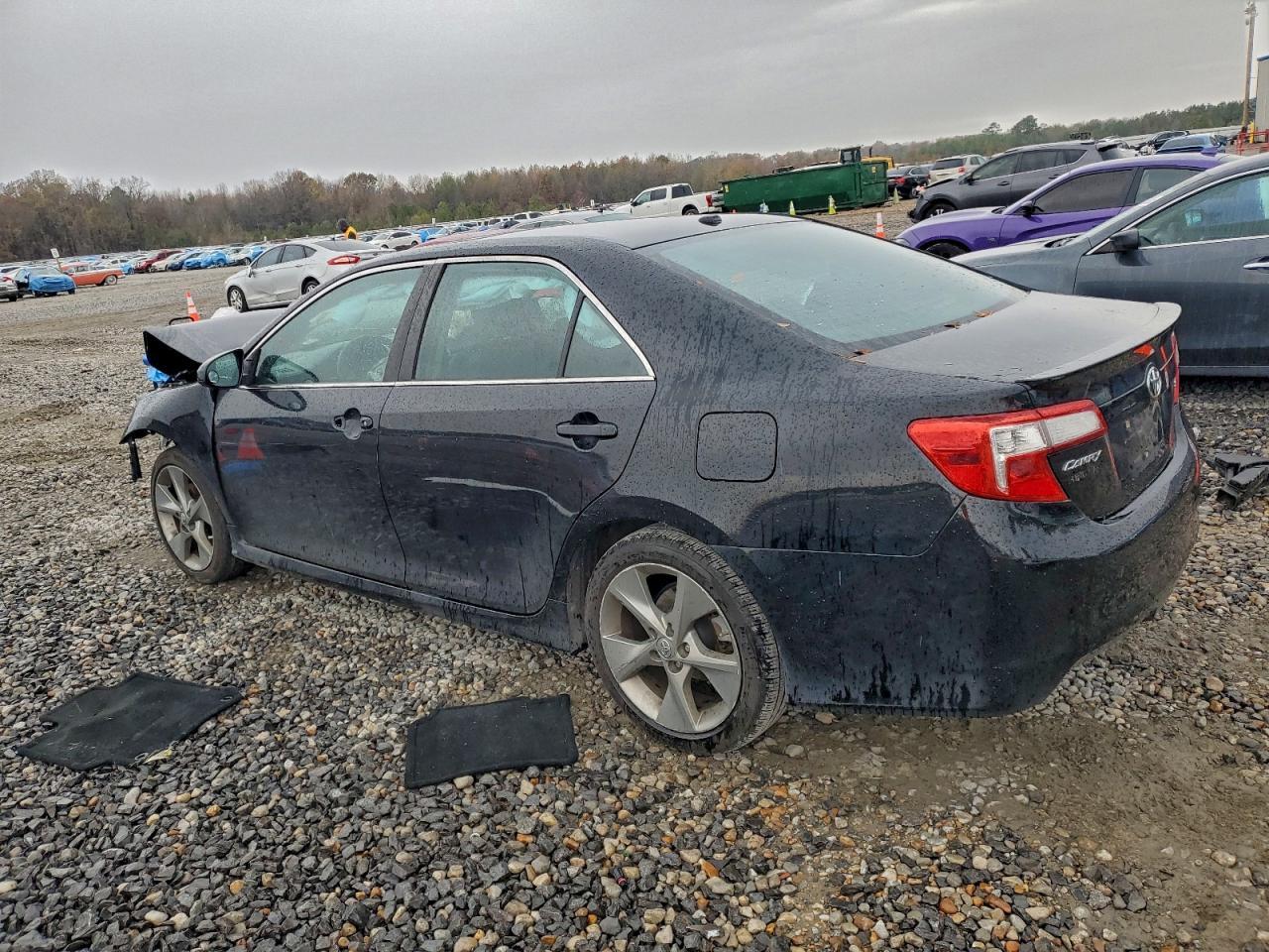 2012 Toyota Camry Base - Фото 2