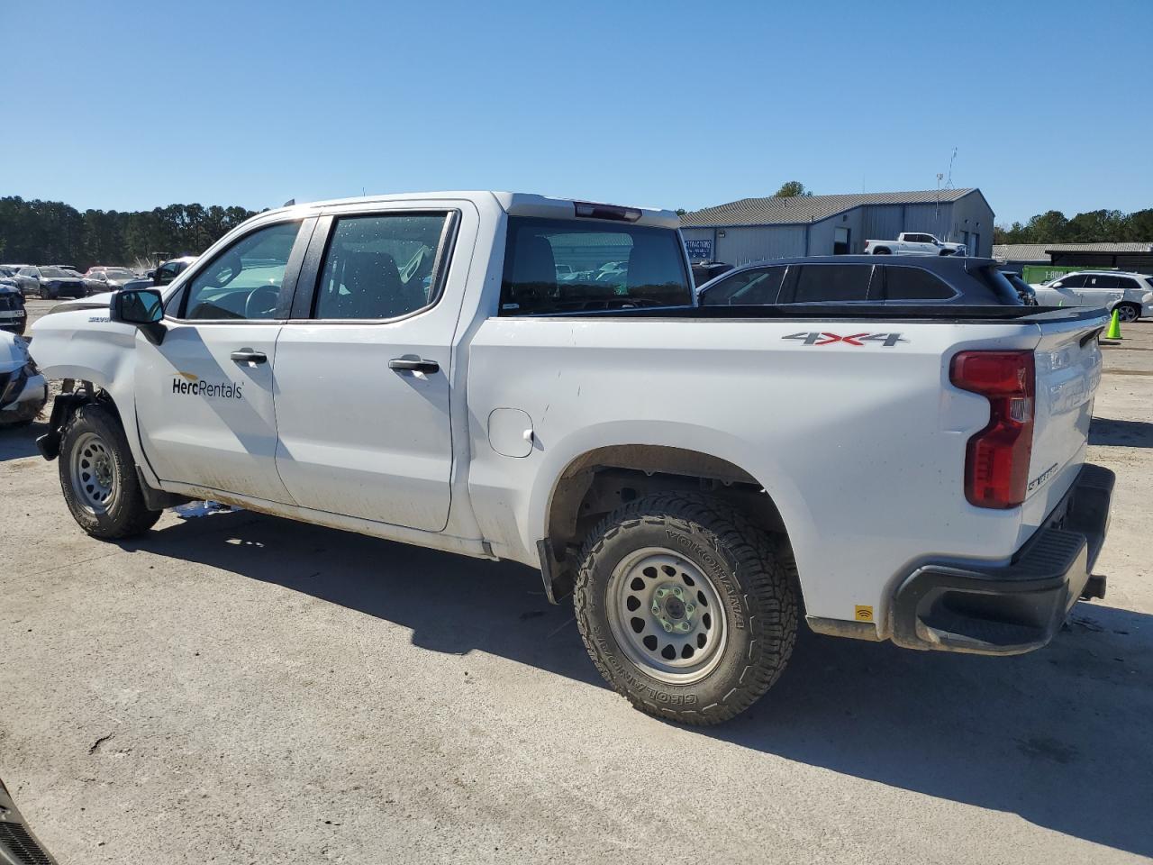2021 Chevrolet Silverado K1500 - Image 2