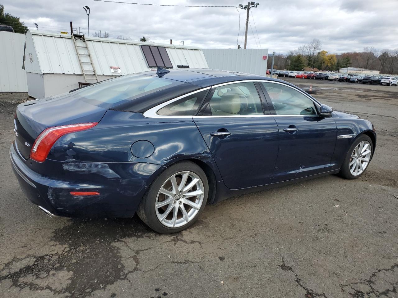 2013 Jaguar Xj - Фото 3