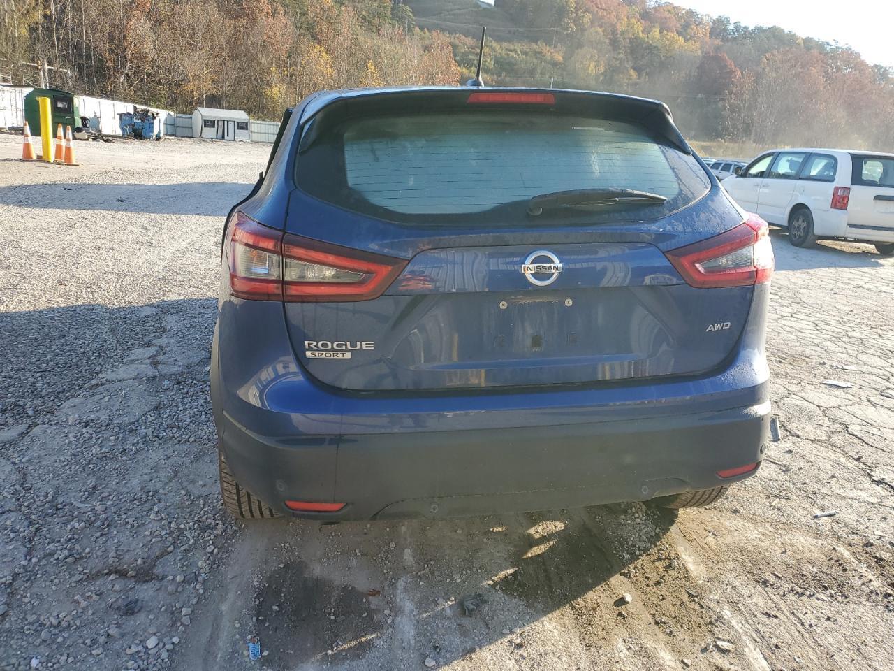2021 Nissan Rogue Sport S - Image 6