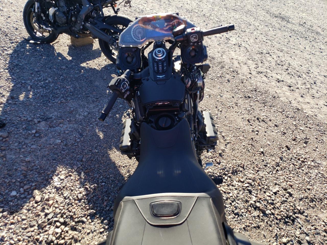 2025 Honda Gl1800 B - Фото 6