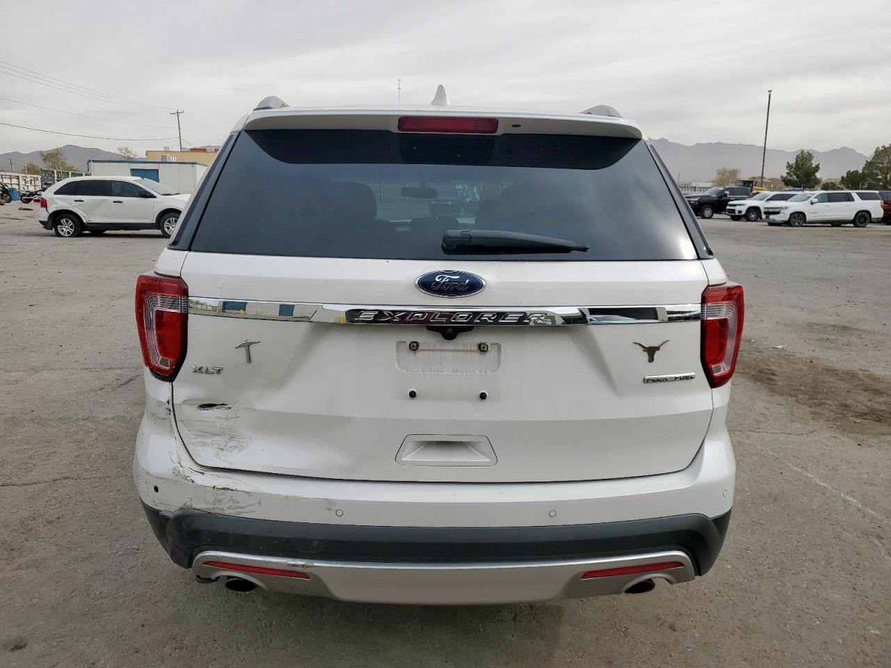 2016 Ford Explorer Xlt - Image 6