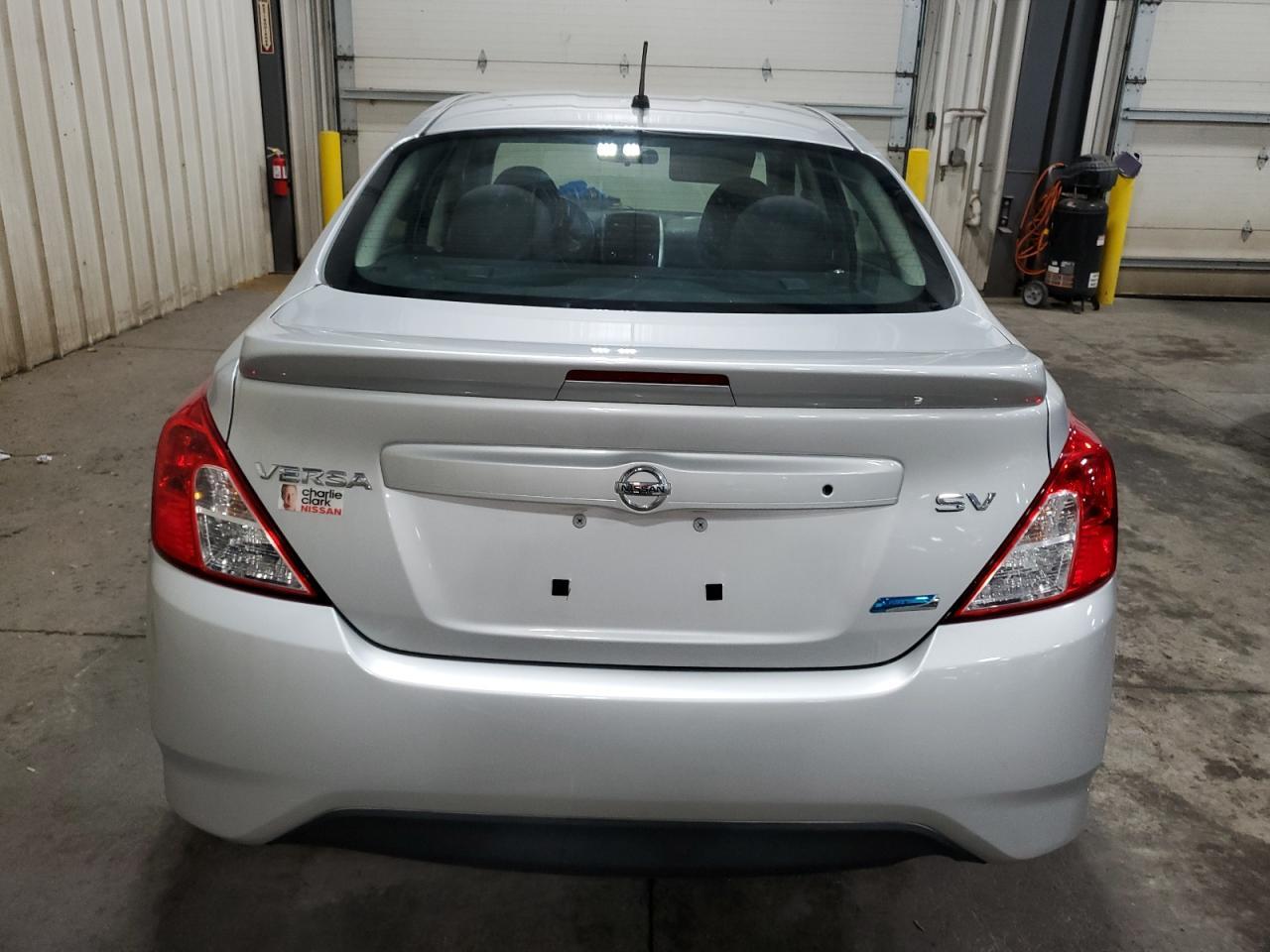 2015 Nissan Versa S - Image 6