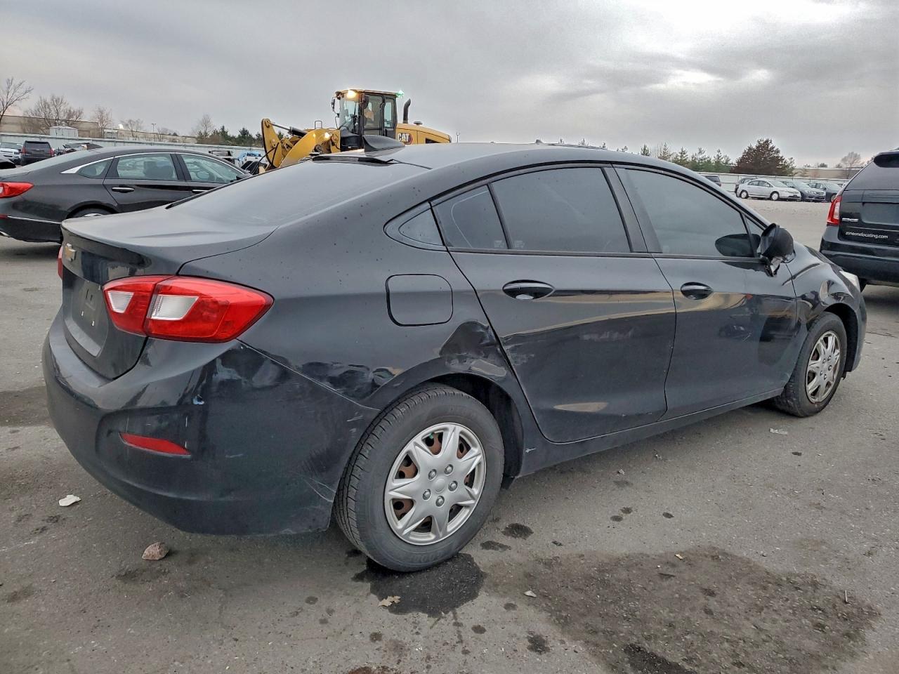 2018 Chevrolet Cruze Ls - Image 3