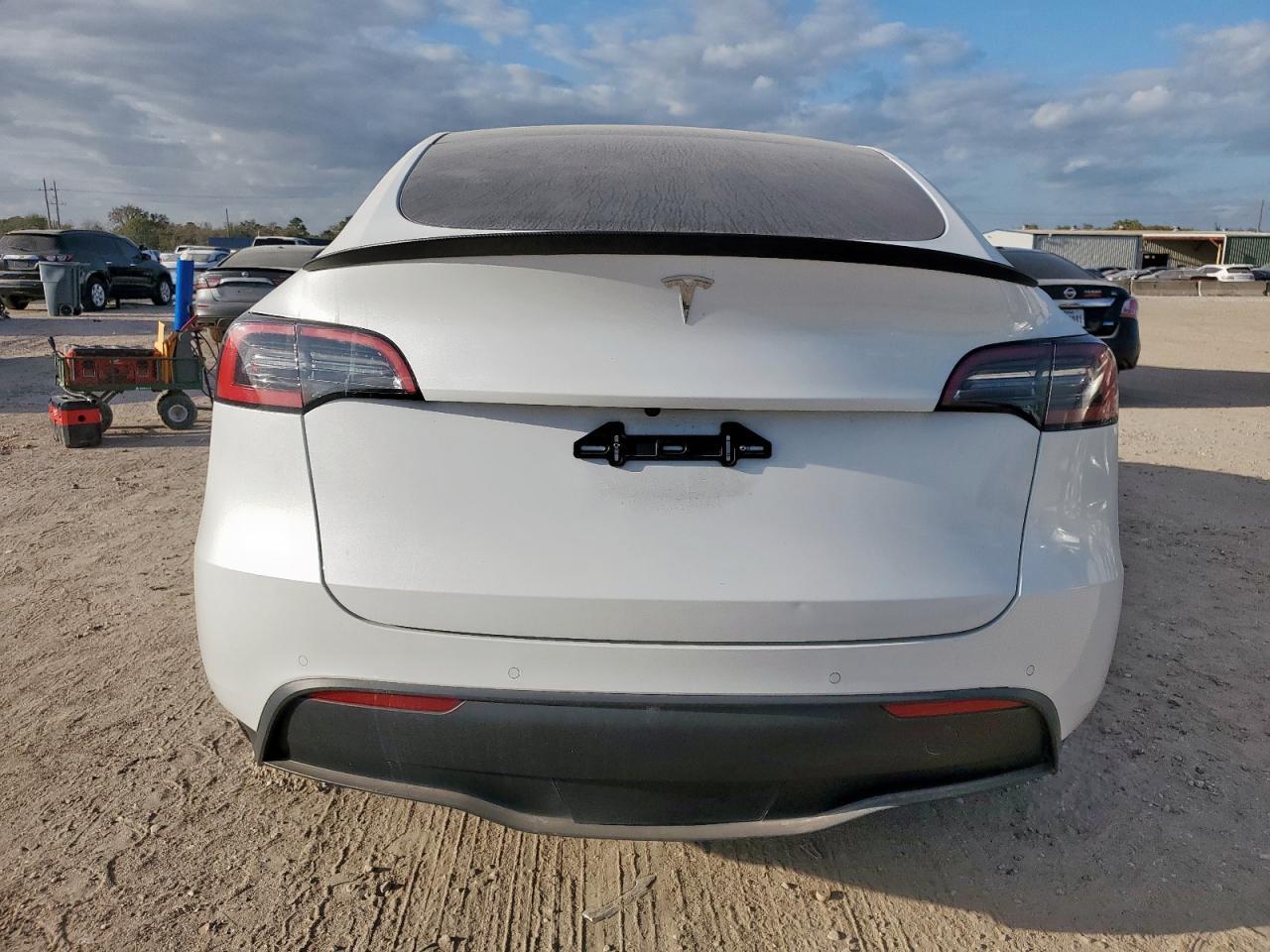 2022 Tesla Model Y - Фото 6