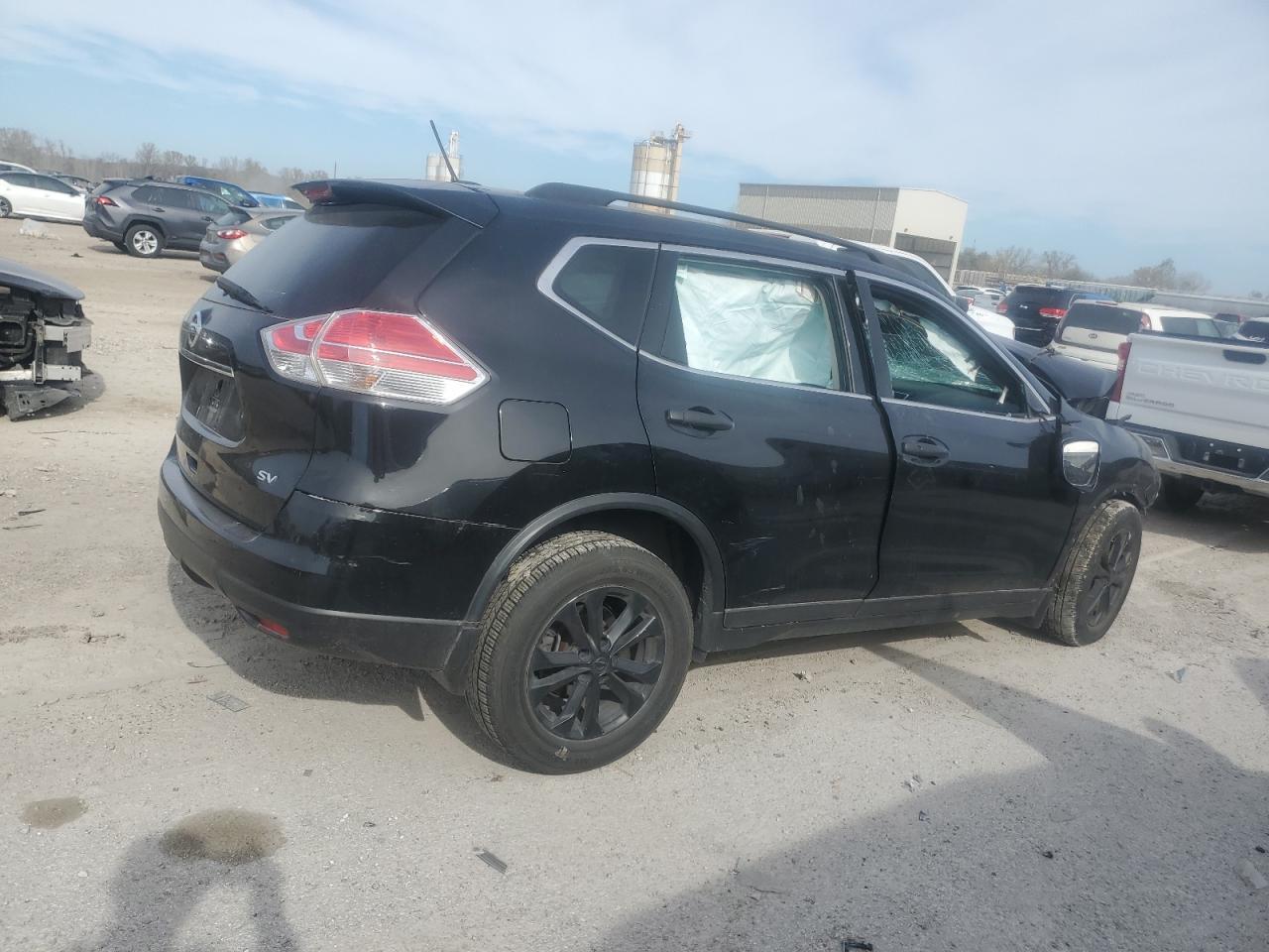 2016 Nissan Rogue S - Image 3