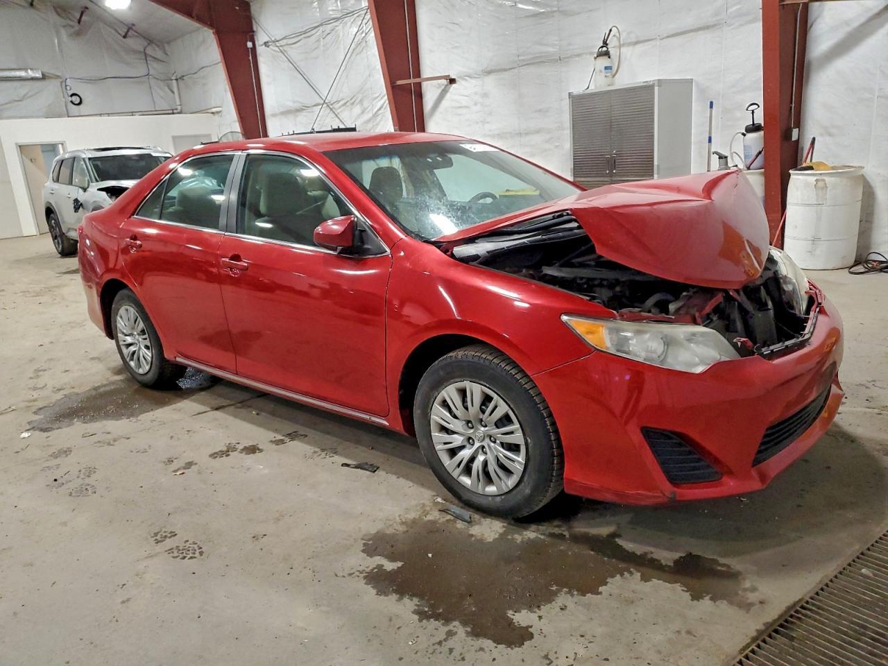 2014 Toyota Camry L - Image 4