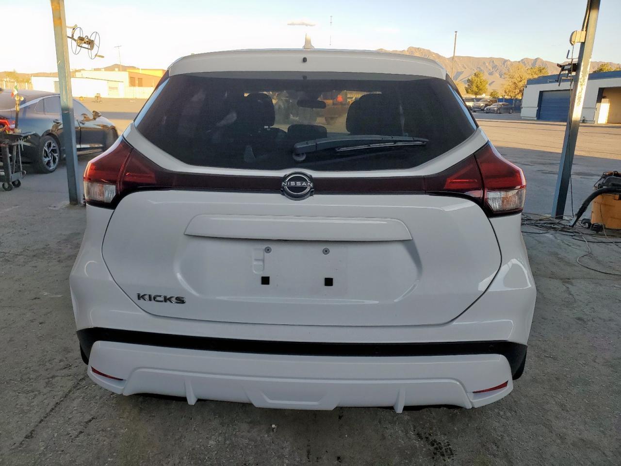 2024 Nissan Kicks S - Фото 6
