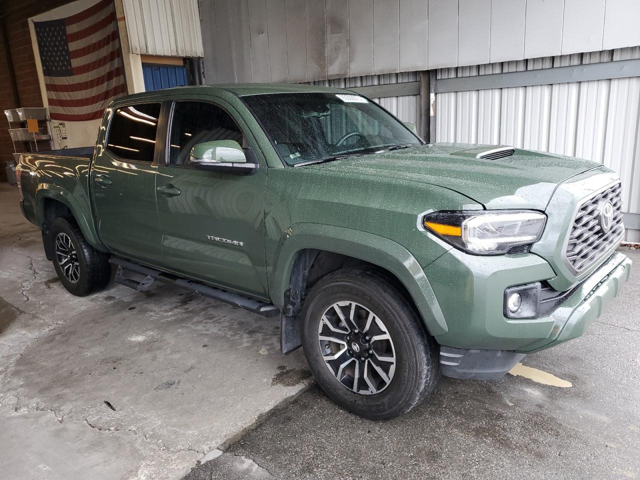 2022 Toyota Tacoma Double Cab - Image 4